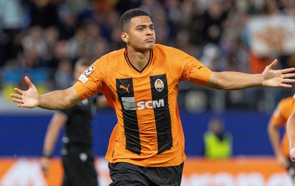 Шахтар оголосив про продаж нападника у США