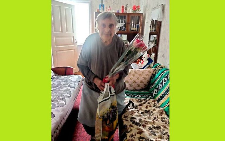 Довгожительку з Кагарлика привітали із поважним ювілеєм