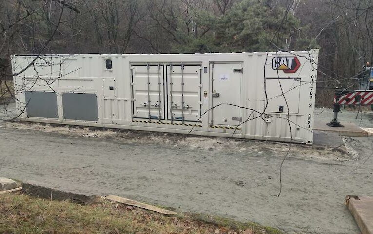 Обухів отримав потужні генератори від США