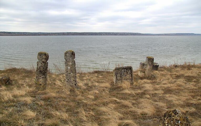 Руйнування стародавнього кладовища ставить під удар історичну пам’ять