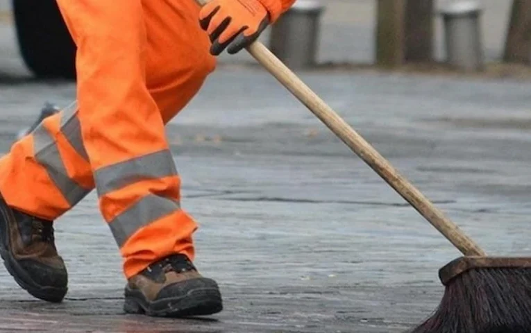 Майже 14 млн гривень заплатить Українка за прибирання вулиць