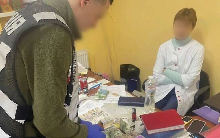 Голову Васильківської МСЕК судитимуть за фейкові інвалідності