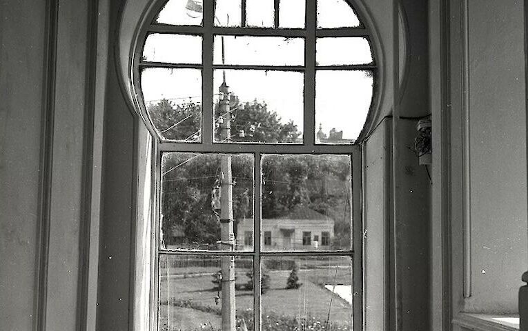 Пекарня бога чи прибутковий будинок (вид зсередини, Васильків, 1980-ті)?