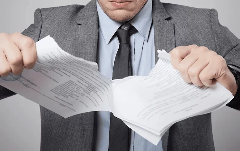 Не виконали зобов’язань: Київська ОВА розірвала договори із забудовниками