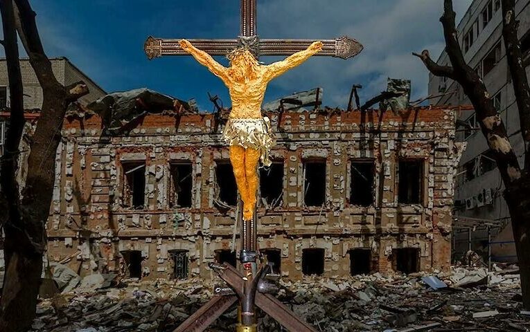 На Обухівщину привезуть Хрест Миру із Золотим Розп’яттям: де і коли його можна побачити