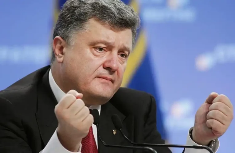 Порошенка позбавляють “схеми” збагачення на донатах українців для ЗСУ, – Олещук