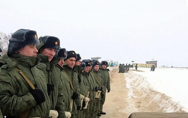 Росіяни провели в окупованому Маріуполі навчання “резервістів” – ЦНС