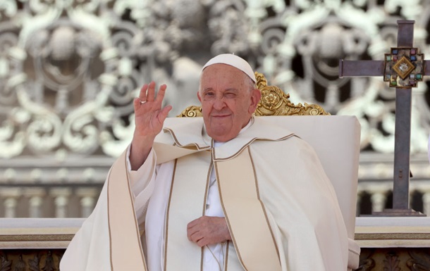 Стан Папи Римського поліпшується
