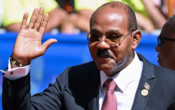 Прем’єра Антигуа і Барбуда звинуватили в крадіжці грошей України