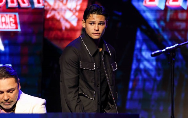 Раян Гарсія зробив прогноз на бій Кроуфорд – Канело