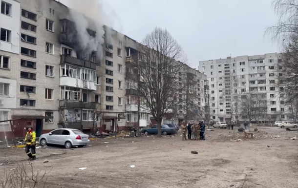 Росіяни обстріляли ракетами Суми, багато поранених