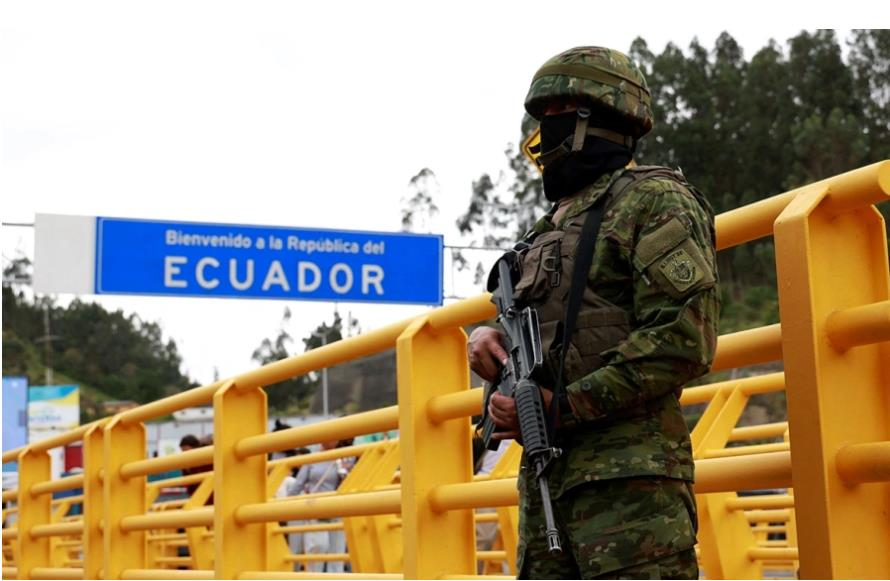 Новини світу - CNN: Еквадор готується до розміщення військ США через наркобанди