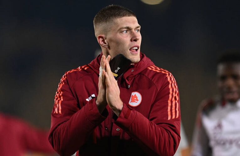 Довбик став найкращим гравцем матчу проти Лечче