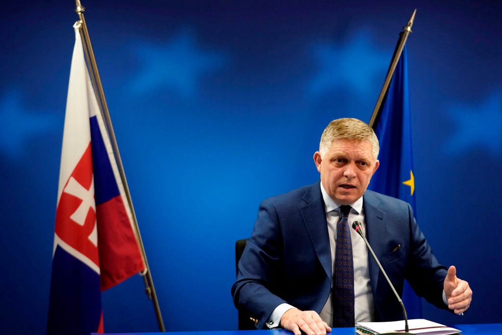 Новини світу - Фіцо заявив, що фон дер Ляєн назвала його "повним ідіотом"