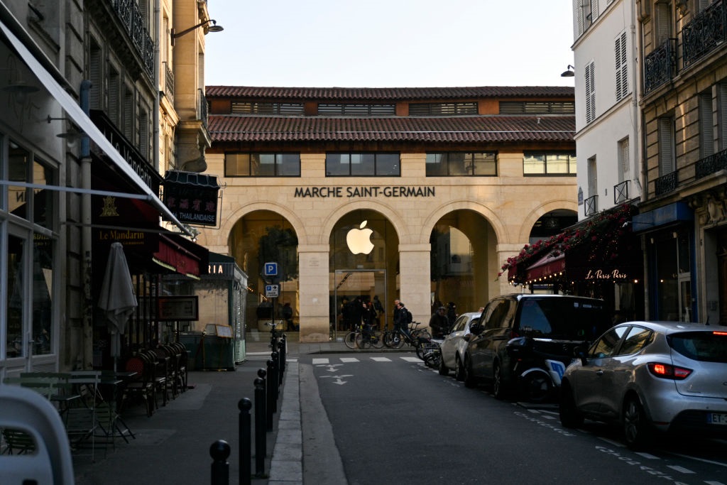 Новини бізнесу - Франція оштрафувала Apple на €150 млн за зловживання