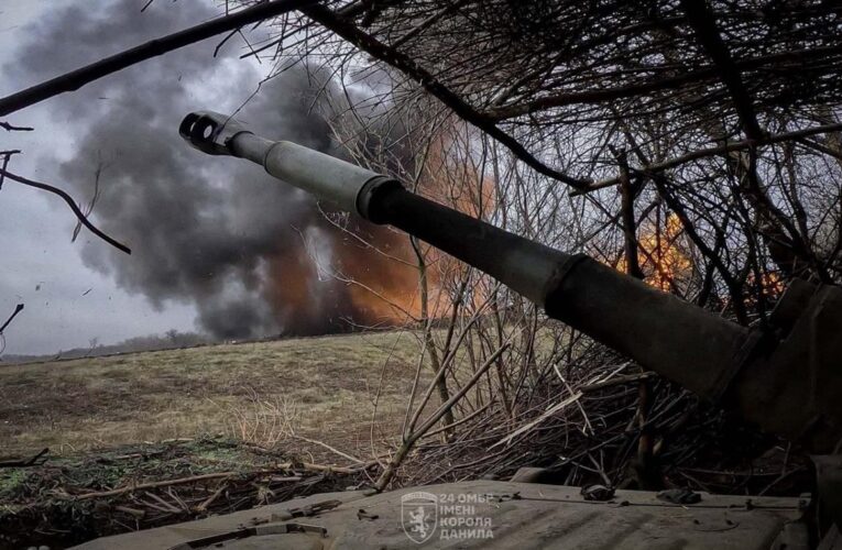 Генштаб заявив про активні бої на 12 напрямках