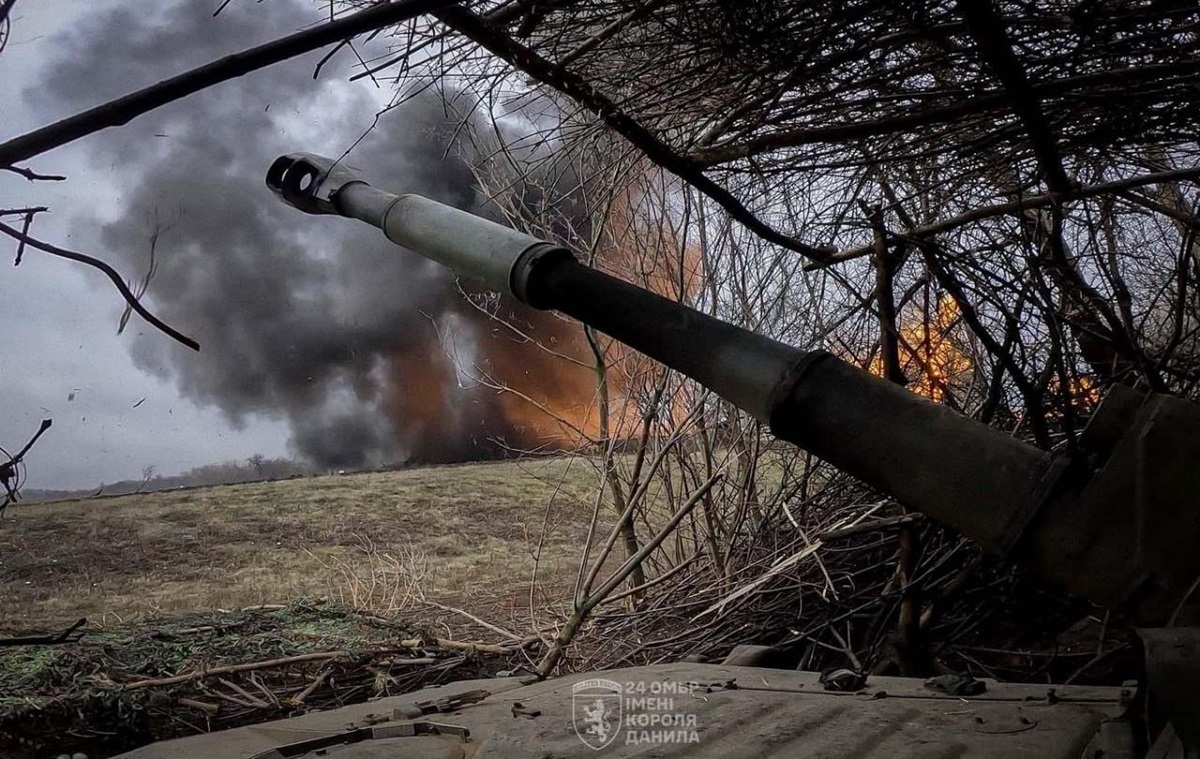 Новини України - Генштаб заявив про активні бої на 12 напрямках