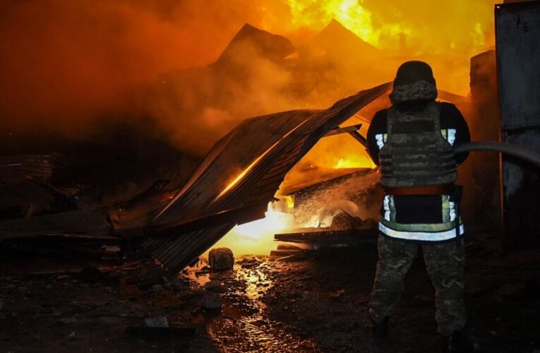 Харків знов під ударом БПЛА: у місті велика пожежа