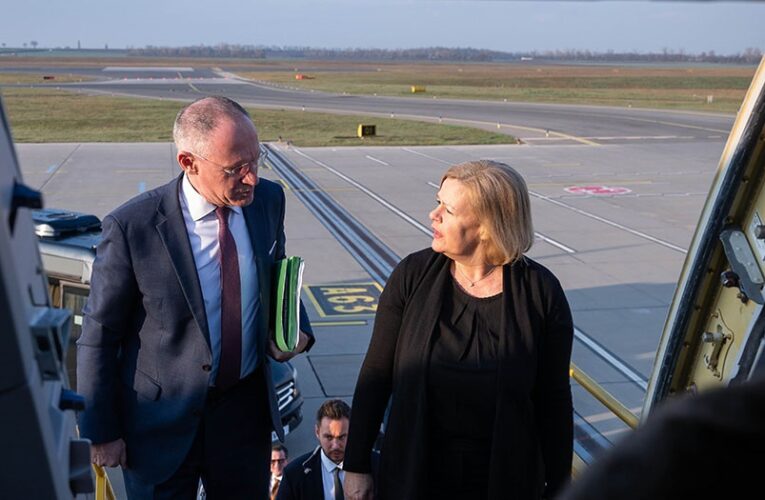 Міністри ФРН та Австрії скасували візит до Сирії через загрозу