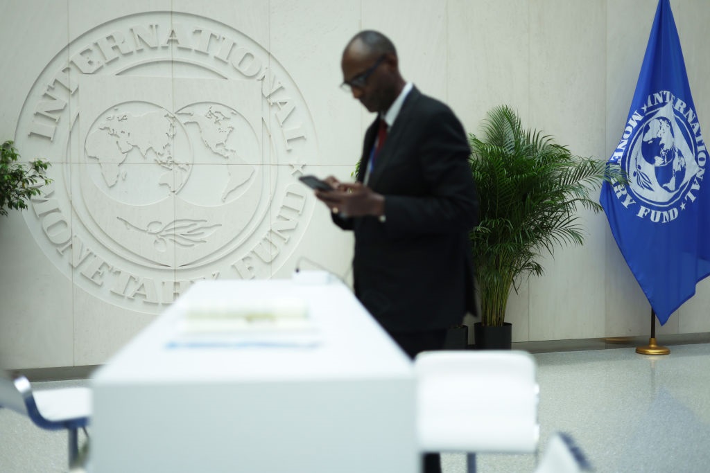 Без категорії - МВФ спрогнозував завершення війни "в 2025 році"