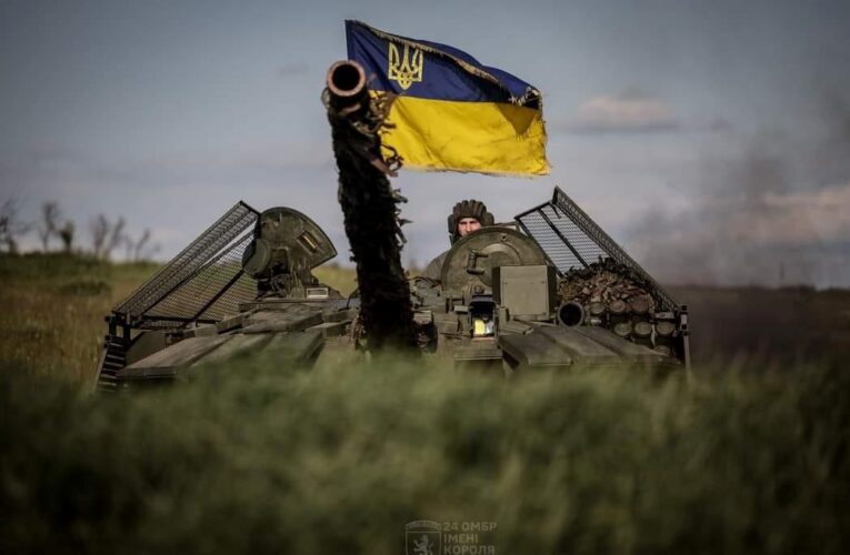 На чотирьох напрямках десятки боїв – Генштаб