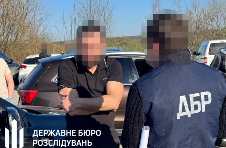 На Львівщині викрили адвоката за допомогу ухилянту