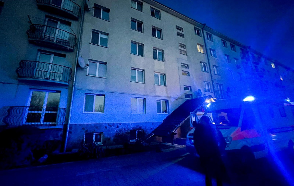 Новини України - На Рівненщині п'ятирічна дитина випала з вікна та загинула