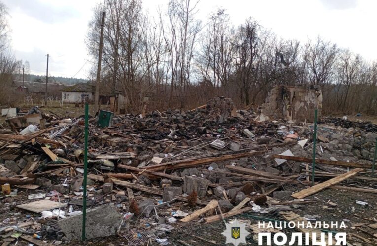 На Сумщині російським обстрілом знищено релігійну споруду