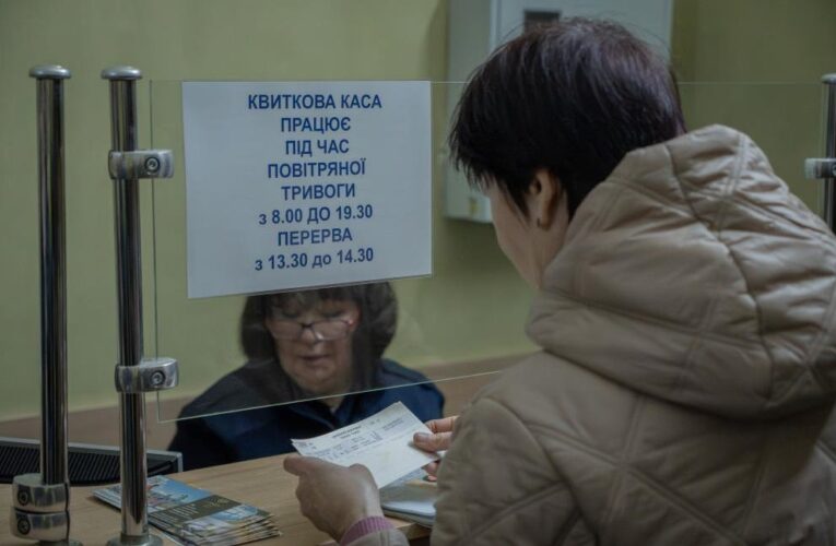 Онлайн-сервіси з продажу квитків стабілізовано – Укрзалізниця