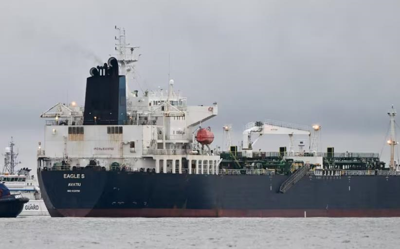 Новини світу - Панама скасовує реєстрацію понад 100 пов'язаних з РФ танкерів