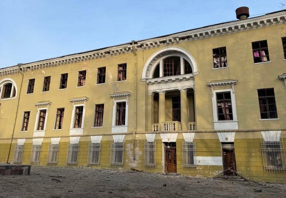 Без категорії - РФ пошкодила будівлю палацу Потьомкіна у Дніпрі