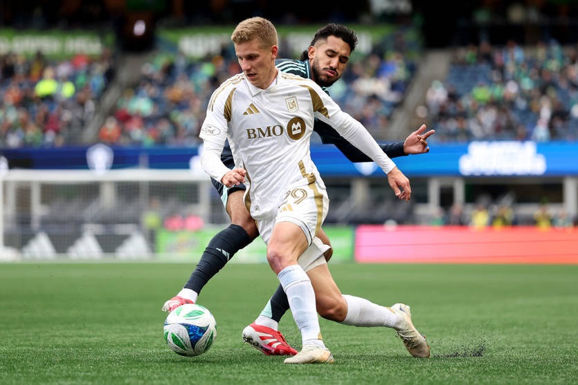 Новини спорту - Ще один українець може відібратися на ЧС з футболу серед клубів