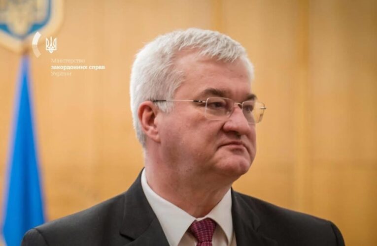 Сибіга назвав основні теми саміту в Парижі