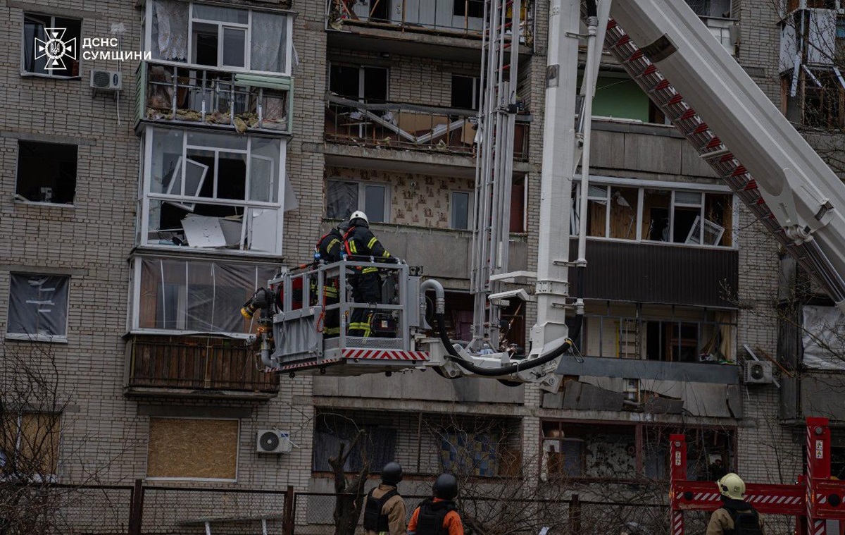 Новини України - Удар по Сумах: у місті майже 100 постраждалих