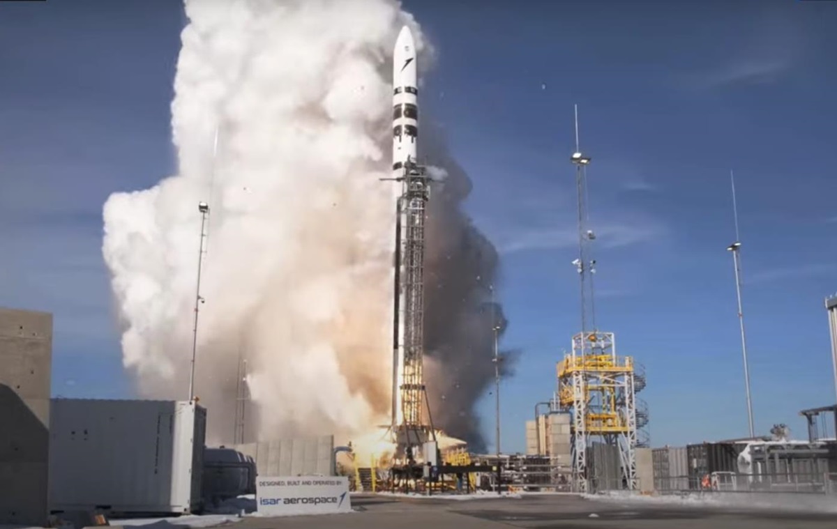 Технології - В Європі вперше стався запуск орбітальної ракети-носія