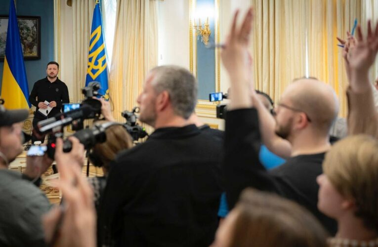 Пресбрифінг Президента України Володимира Зеленського щодо дипломатичної роботи цього тижня [22.04]