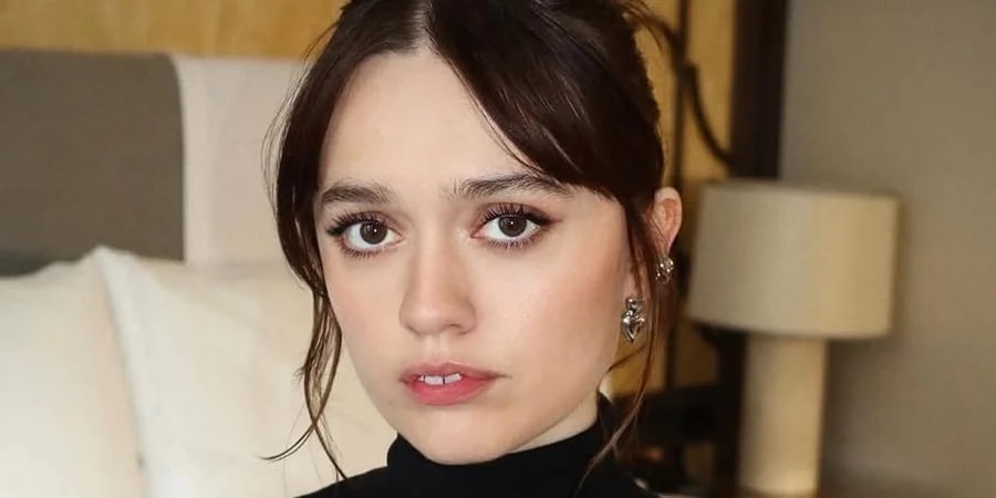 Новини культури - Акторка Еймі Лу Вуд відповіла SNL на глузування з її зубів