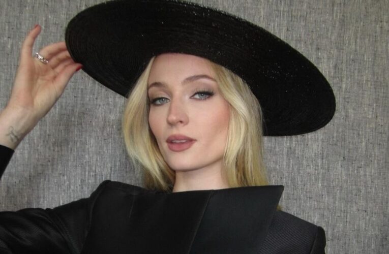 Акторка Софі Тернер має намір покинути США