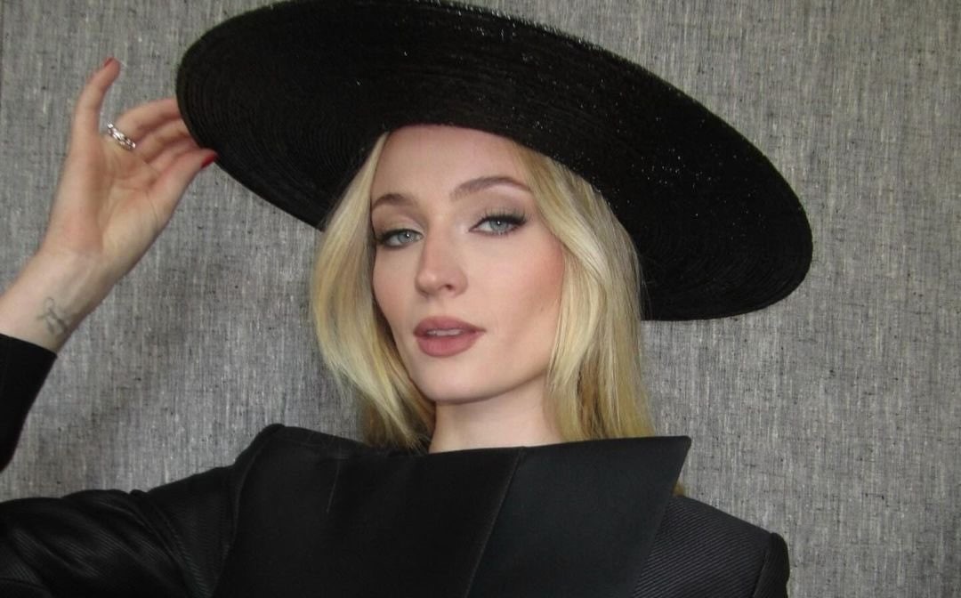 Новини культури - Акторка Софі Тернер має намір покинути США