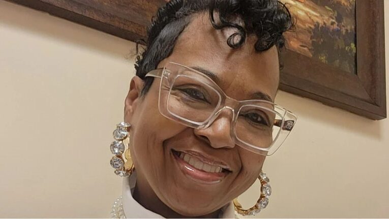 Американка прожила рекордні чотири місяці з ниркою свині