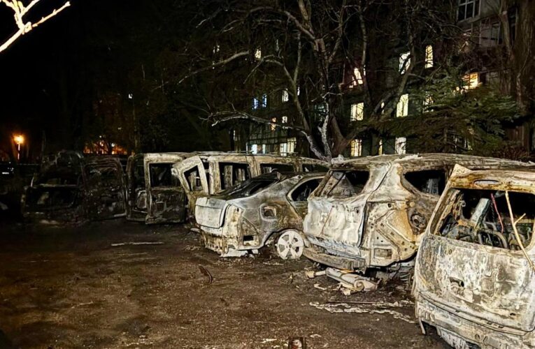 Атака дронів на Дніпро: з’явилися фото наслідків