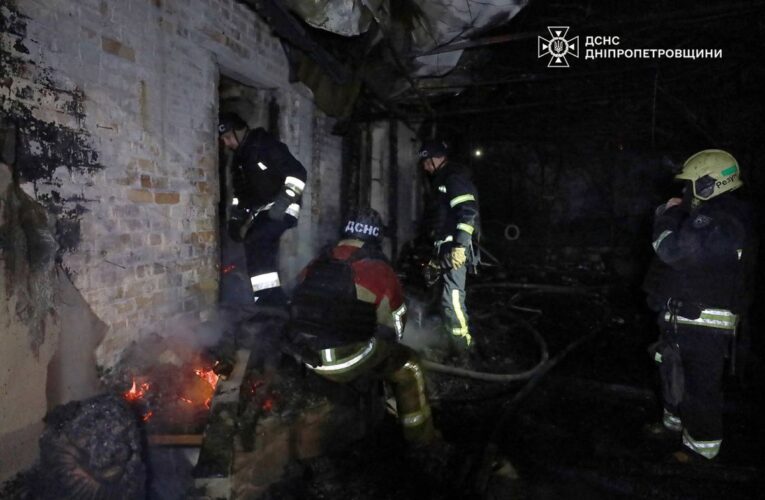 Атака на Дніпро: з’явилися фото наслідків