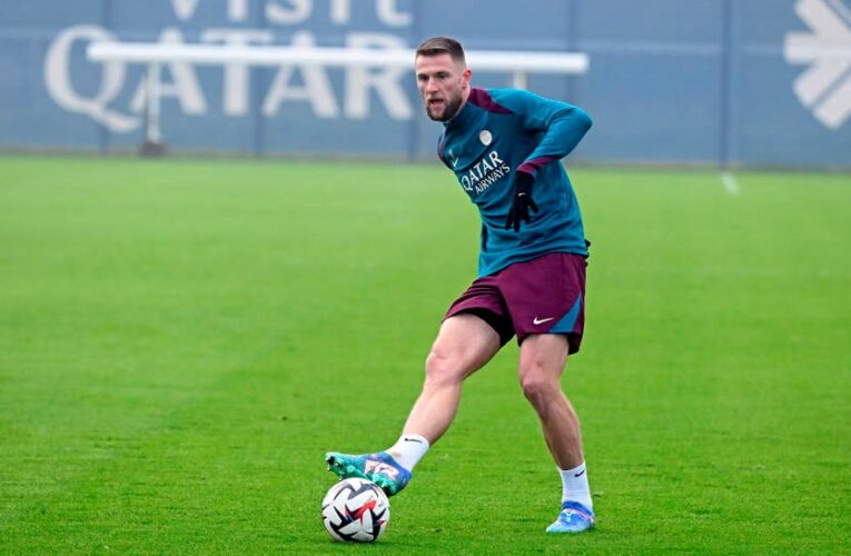 Аутсайдер АПЛ націлився на трансфер гравця ПСЖ