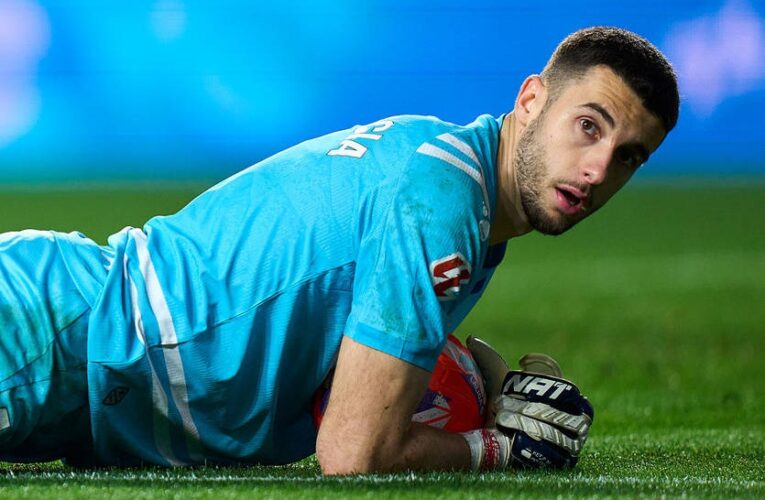 Байєр побореться з топ-клубом АПЛ за іспанського воротаря