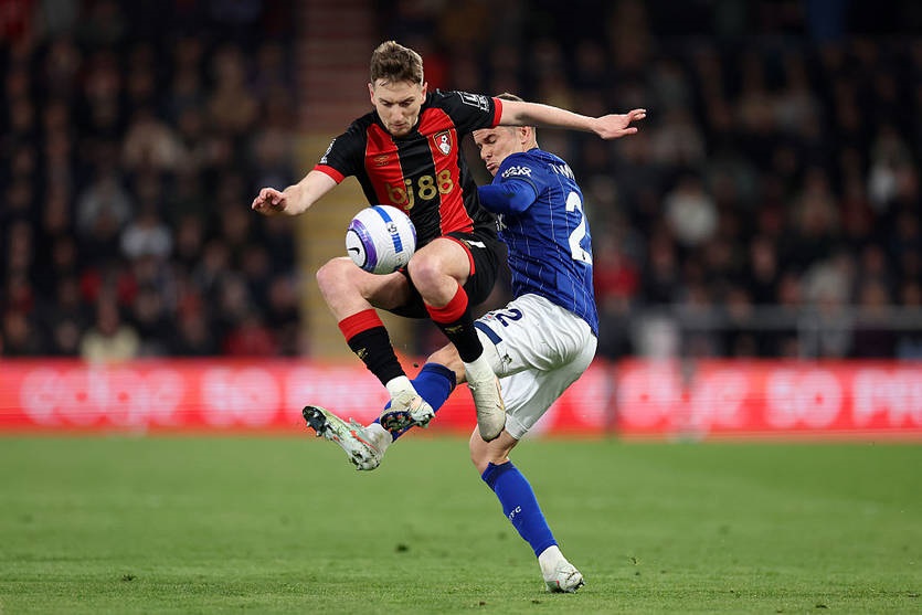 Новини спорту - Борнмут сенсаційно поступився Іпсвічу, Брентфорд програв Ньюкаслу