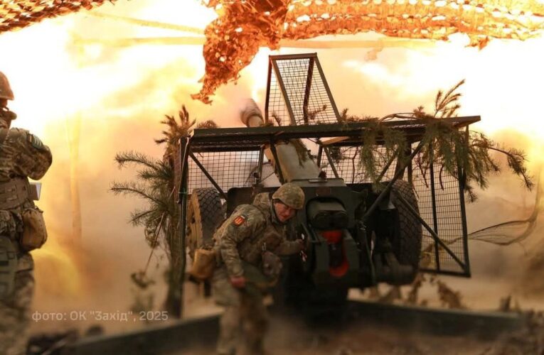 Бої точаться на шести напрямках – Генштаб