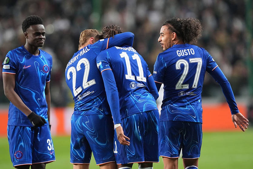 Новини спорту - Челсі розгромно здолав Легію в 1/4 фіналу Ліги конференцій