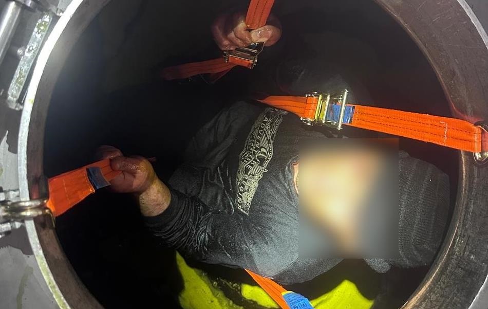 Новини України - Чоловік намагався втекти з України у цистерні з олією