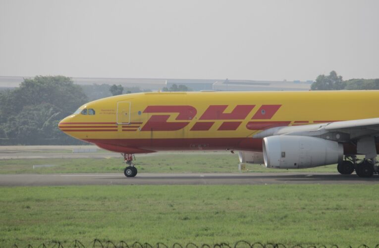 DHL призупинить доставку США посилок ціною від $800 для приватних осіб