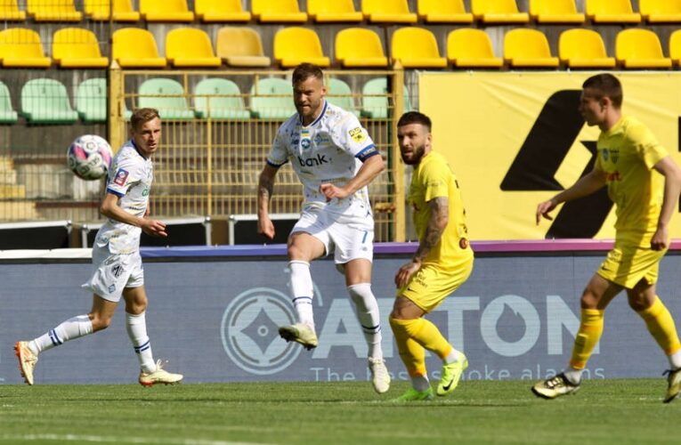 Динамо розгромило Буковину і стало першим фіналістом Кубка України